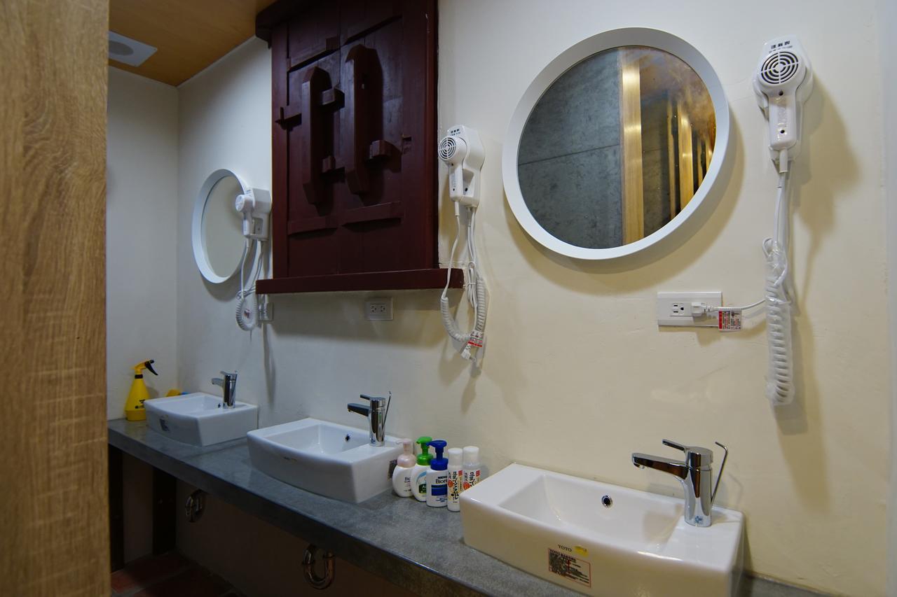 Beishan Old Western Style Hostel Jinning Экстерьер фото